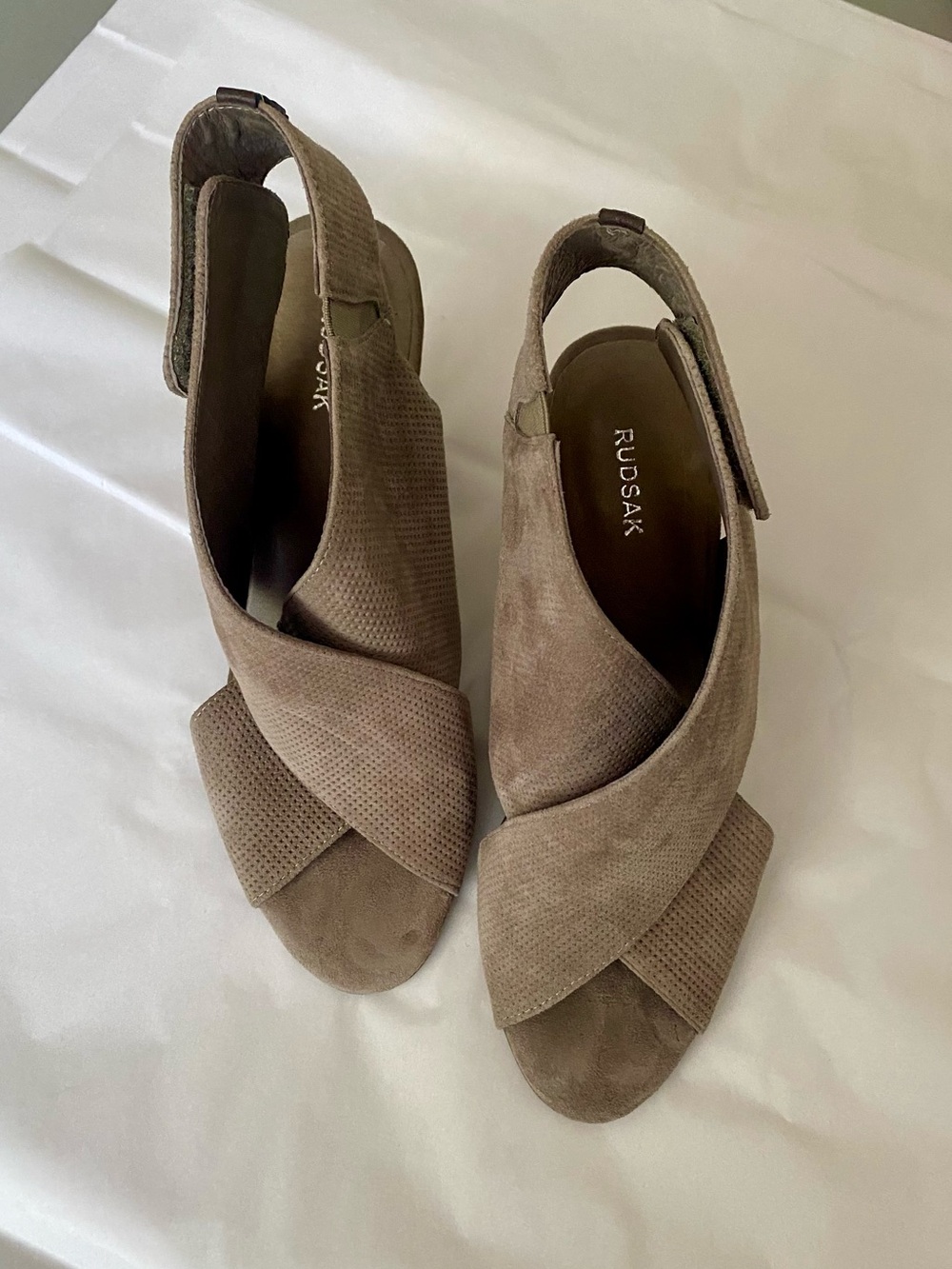 Rudsak Sandals Taupe Suede Open-Toe Block Heel size 7